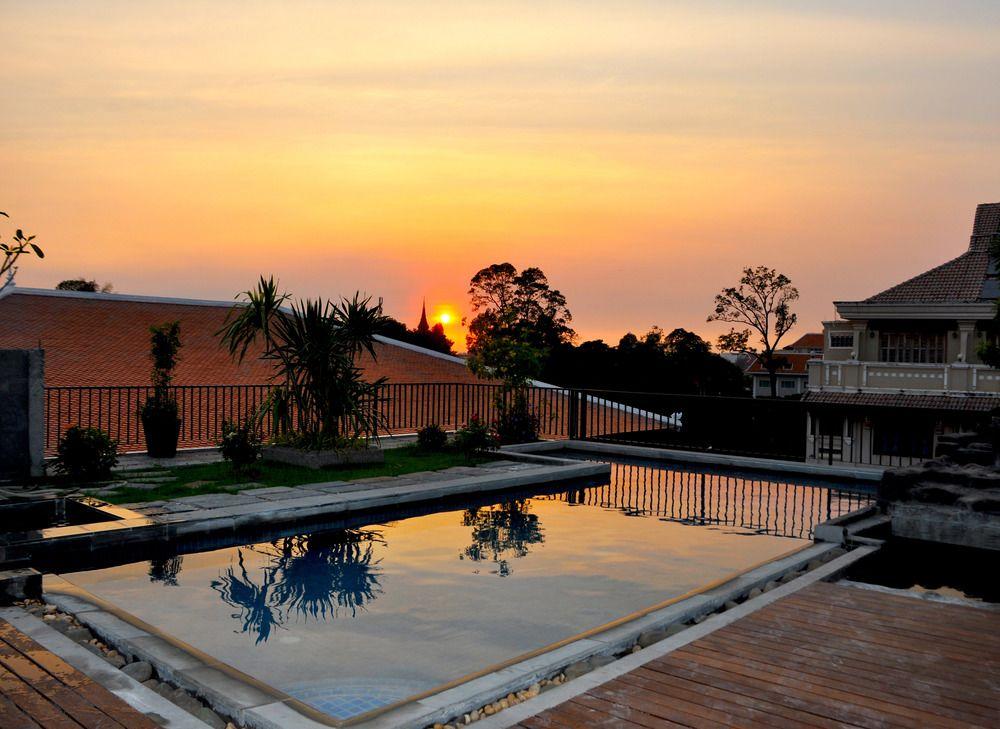 Sun Inns Hotel Siem Reap Exteriör bild