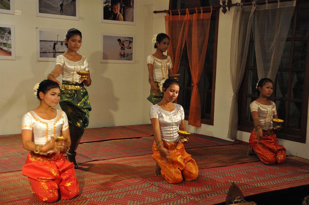 Sun Inns Hotel Siem Reap Exteriör bild