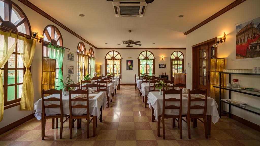 Sun Inns Hotel Siem Reap Exteriör bild
