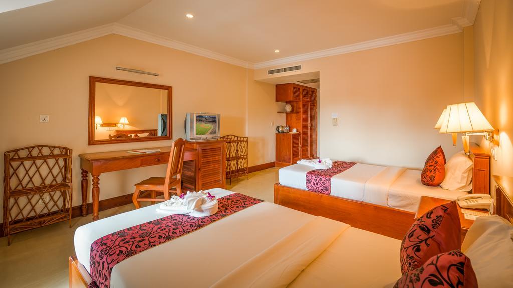 Sun Inns Hotel Siem Reap Exteriör bild