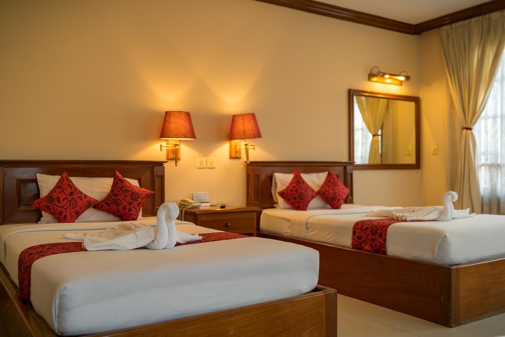 Sun Inns Hotel Siem Reap Exteriör bild
