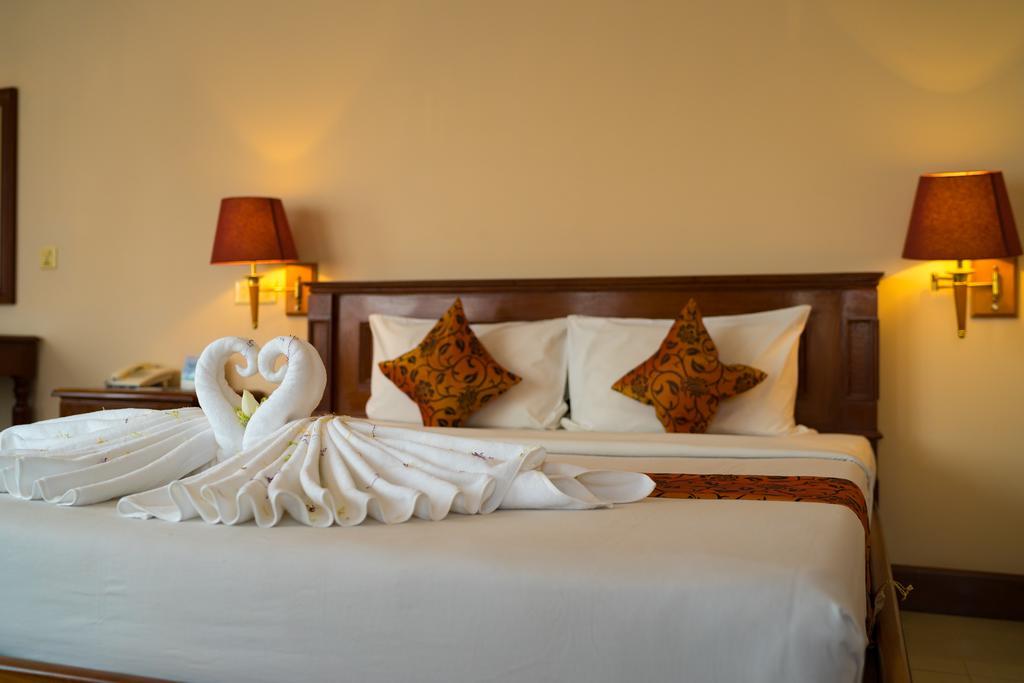 Sun Inns Hotel Siem Reap Exteriör bild