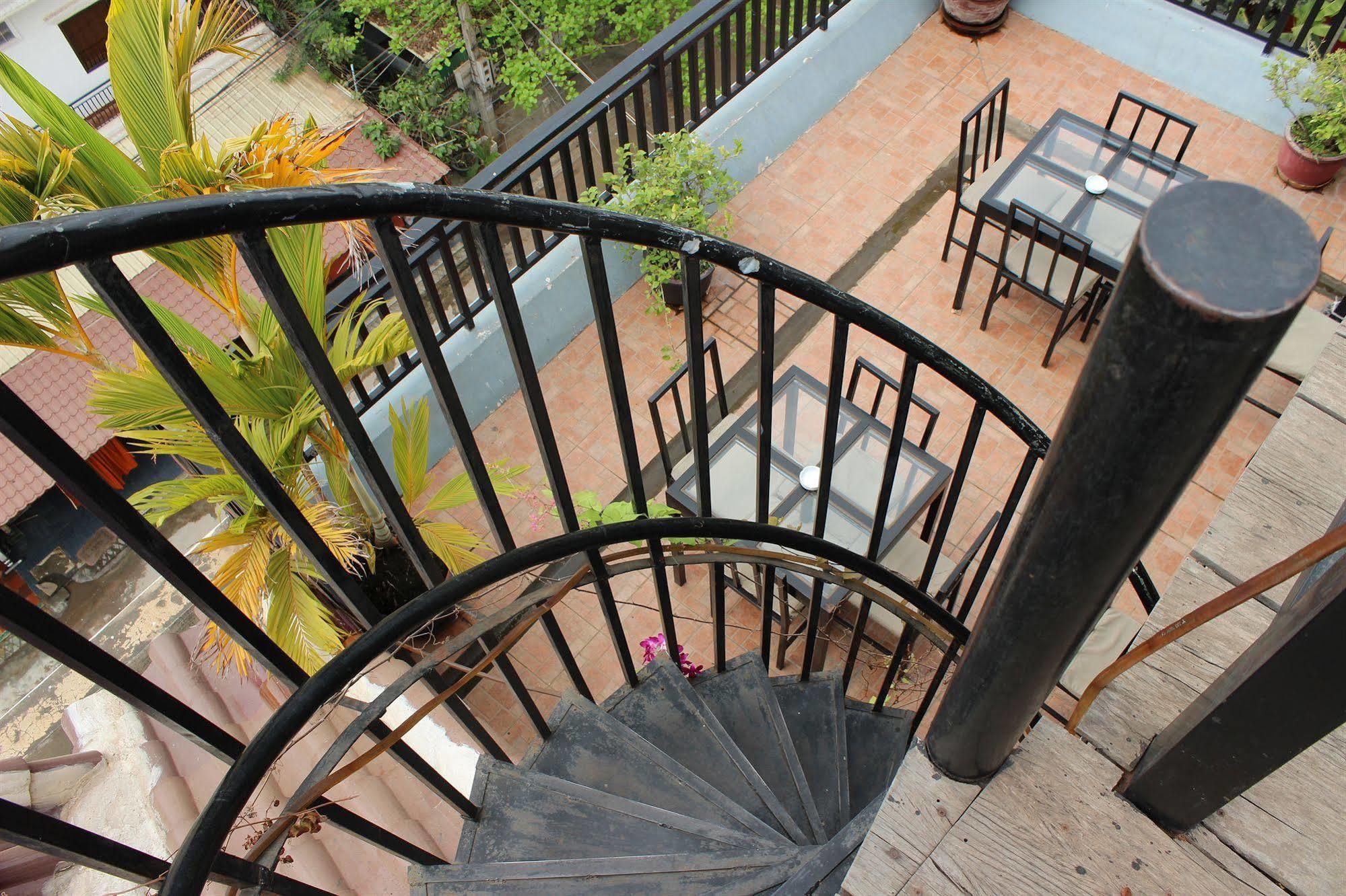 Sun Inns Hotel Siem Reap Exteriör bild