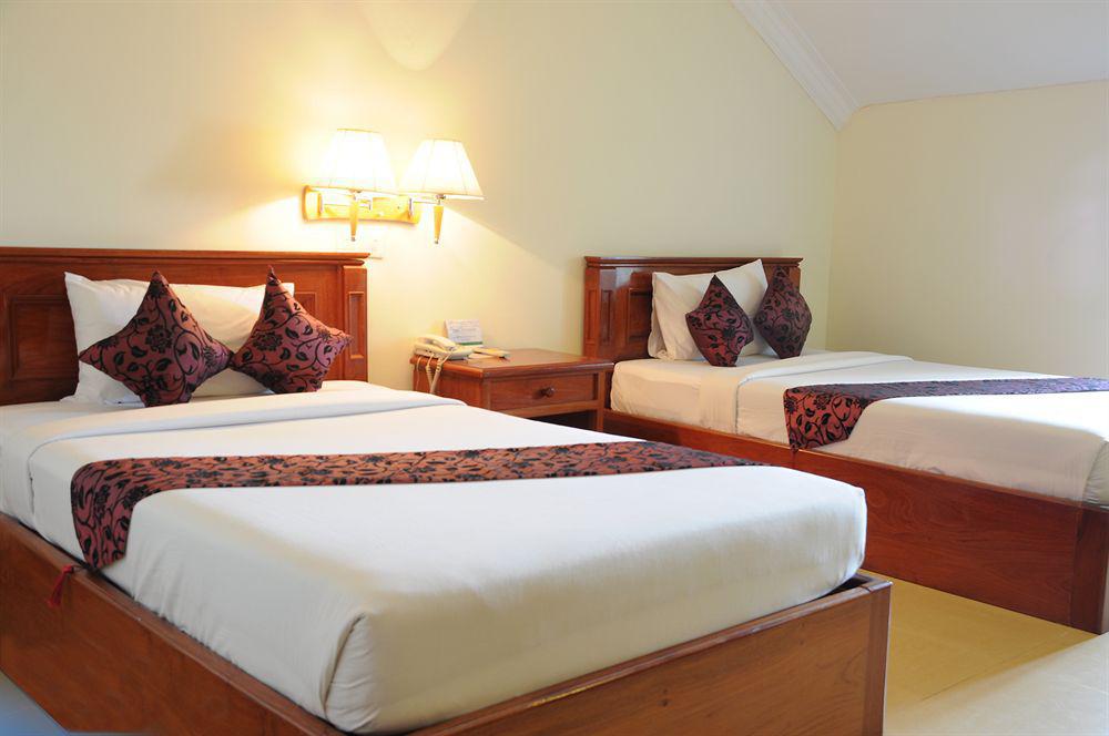 Sun Inns Hotel Siem Reap Exteriör bild
